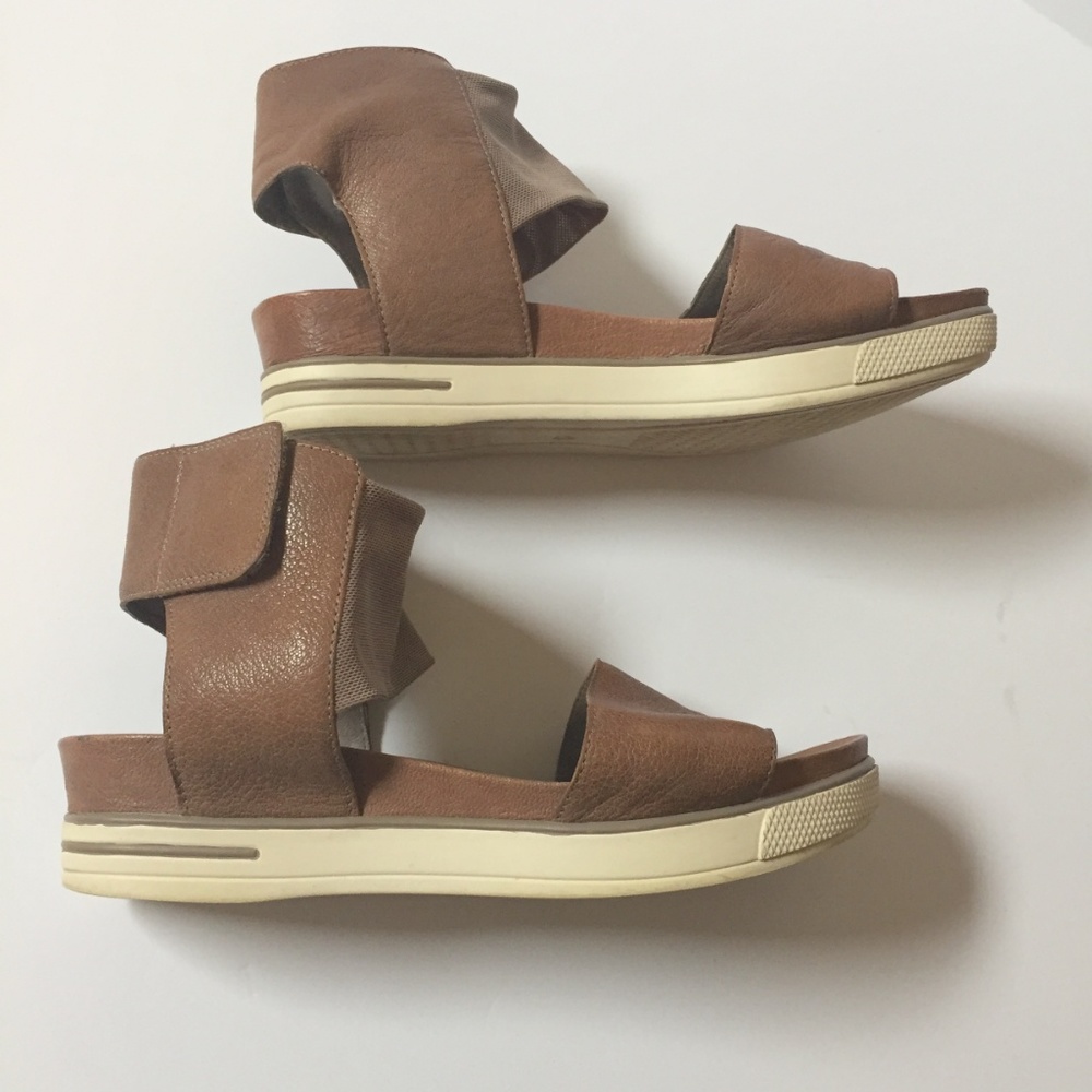 Eileen Fisher Spree Sport Sandals Tan Taupe 6.5